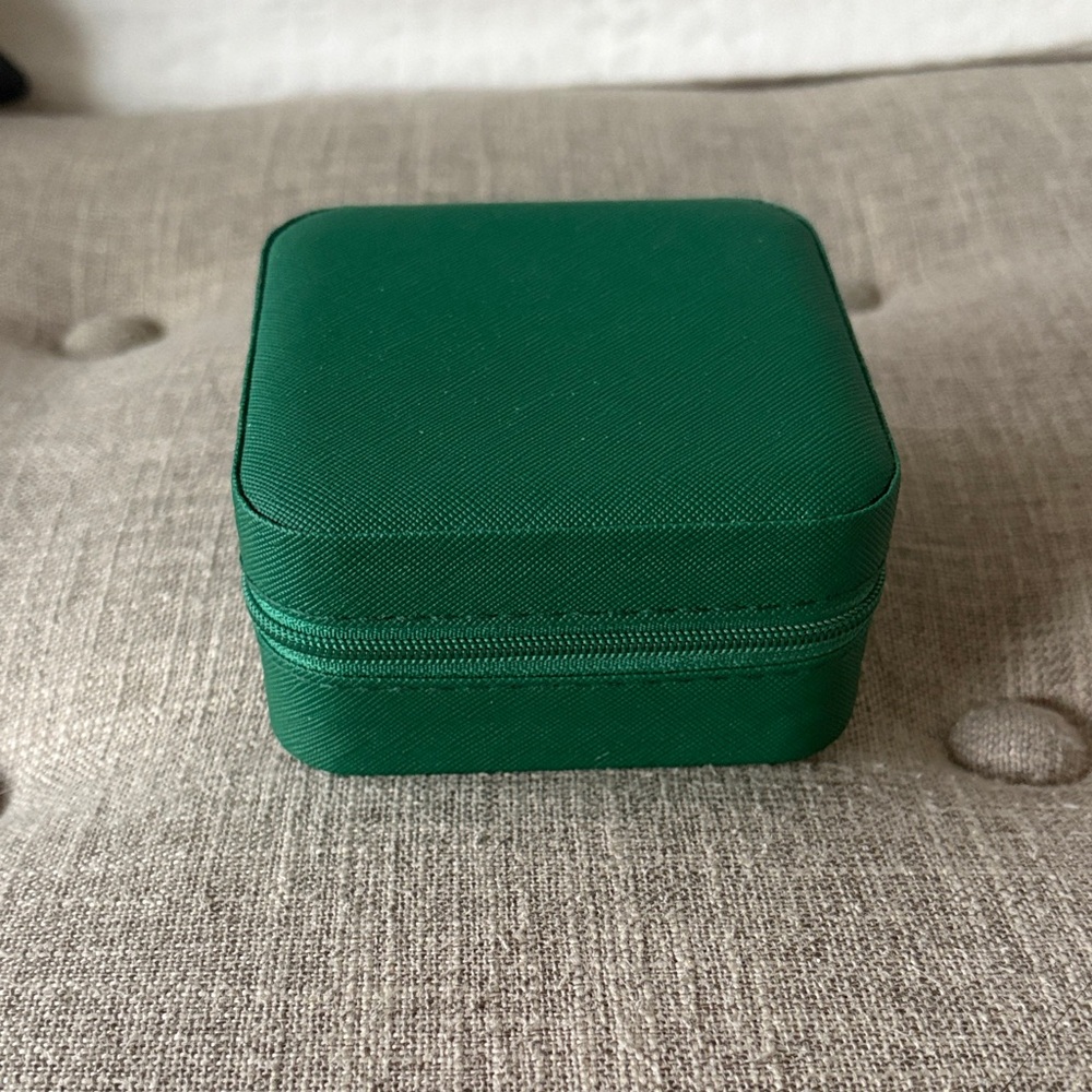 Travel Green Jewelry Box